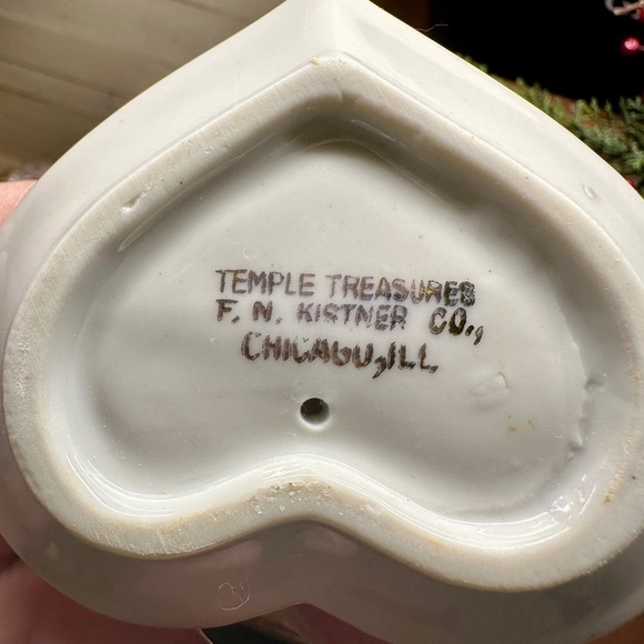 VINTAGE, SET/2 LEFTON, MASONIC, HIGH QUALITY PORCELAIN DISPLAY OF LADIES HAND - Picture 8 of 14